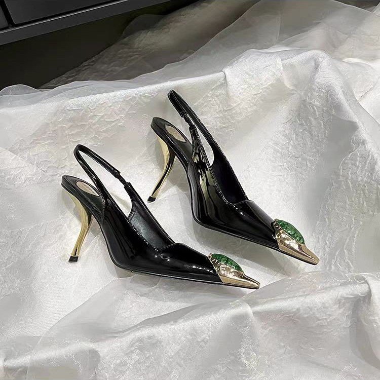 Escarpins en cuir verni à bout - Leather Work Heels avis et prix